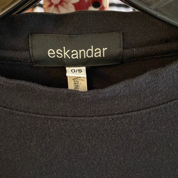 ESKANDAR oversized top - Picture 3 of 12